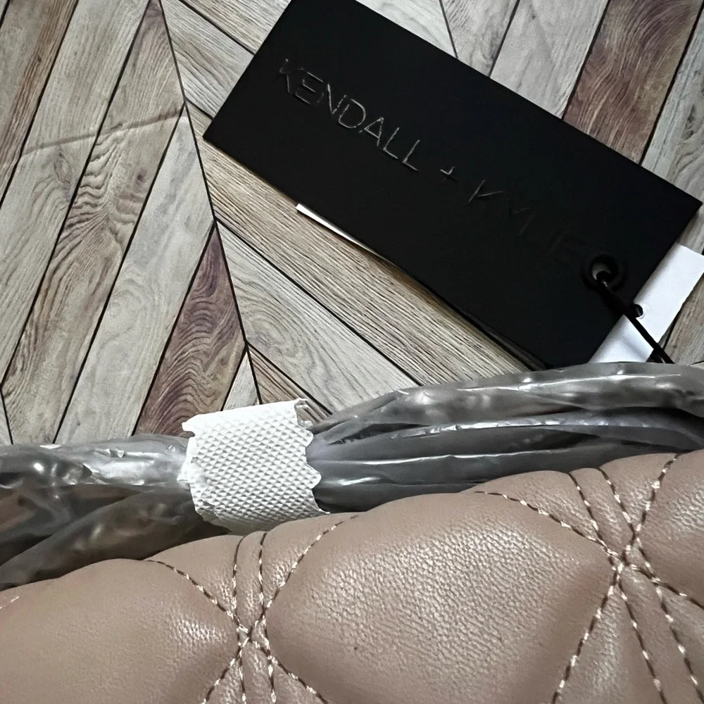KENDALL + KYLIE QUILTED CROSSBODY BAG